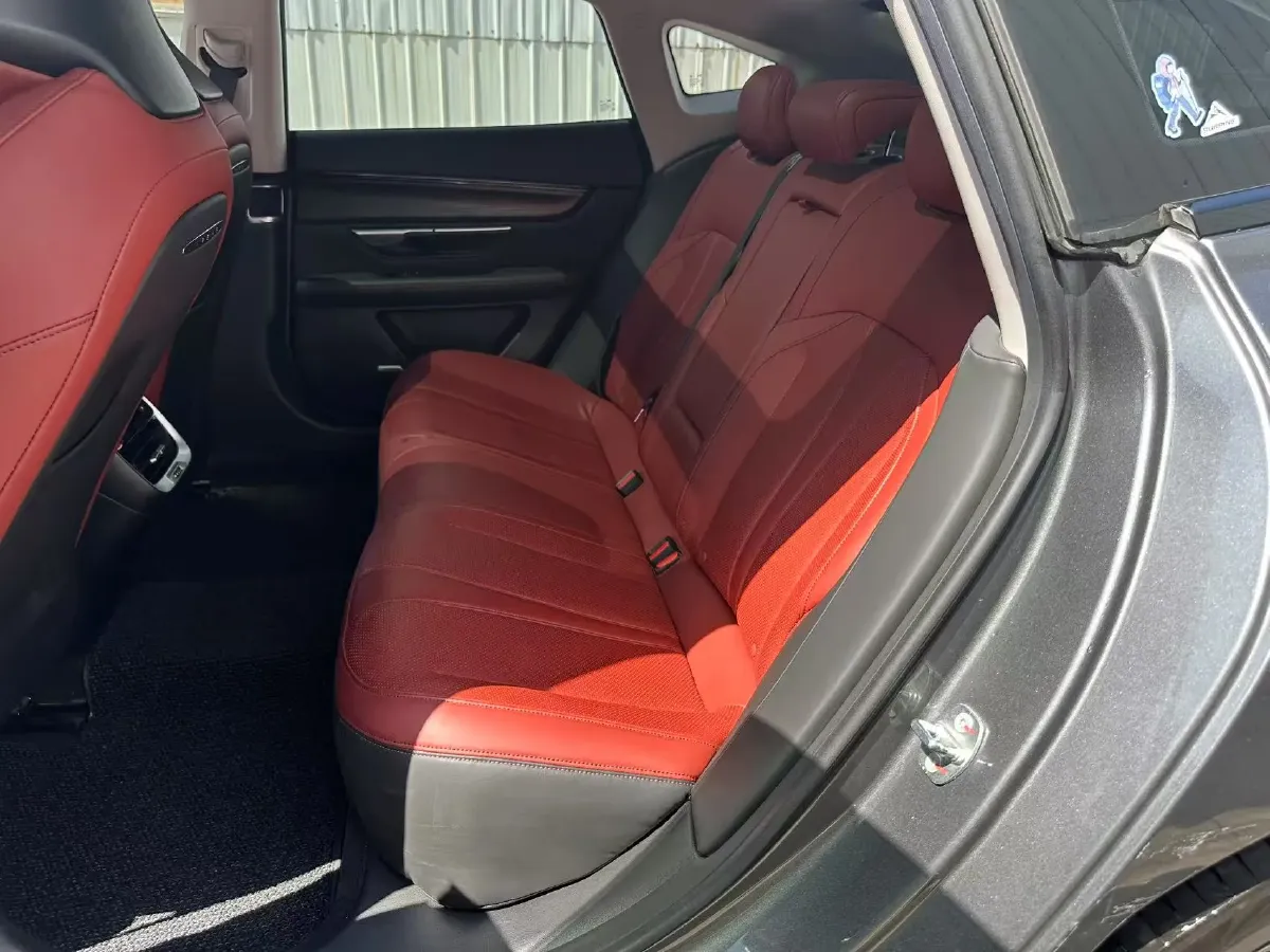 2020 DS 7 1.6T 215HP L4 8AT,autocango,china used car exporter,china ev exporter,chinese used car exporter,chinese used ev exporter