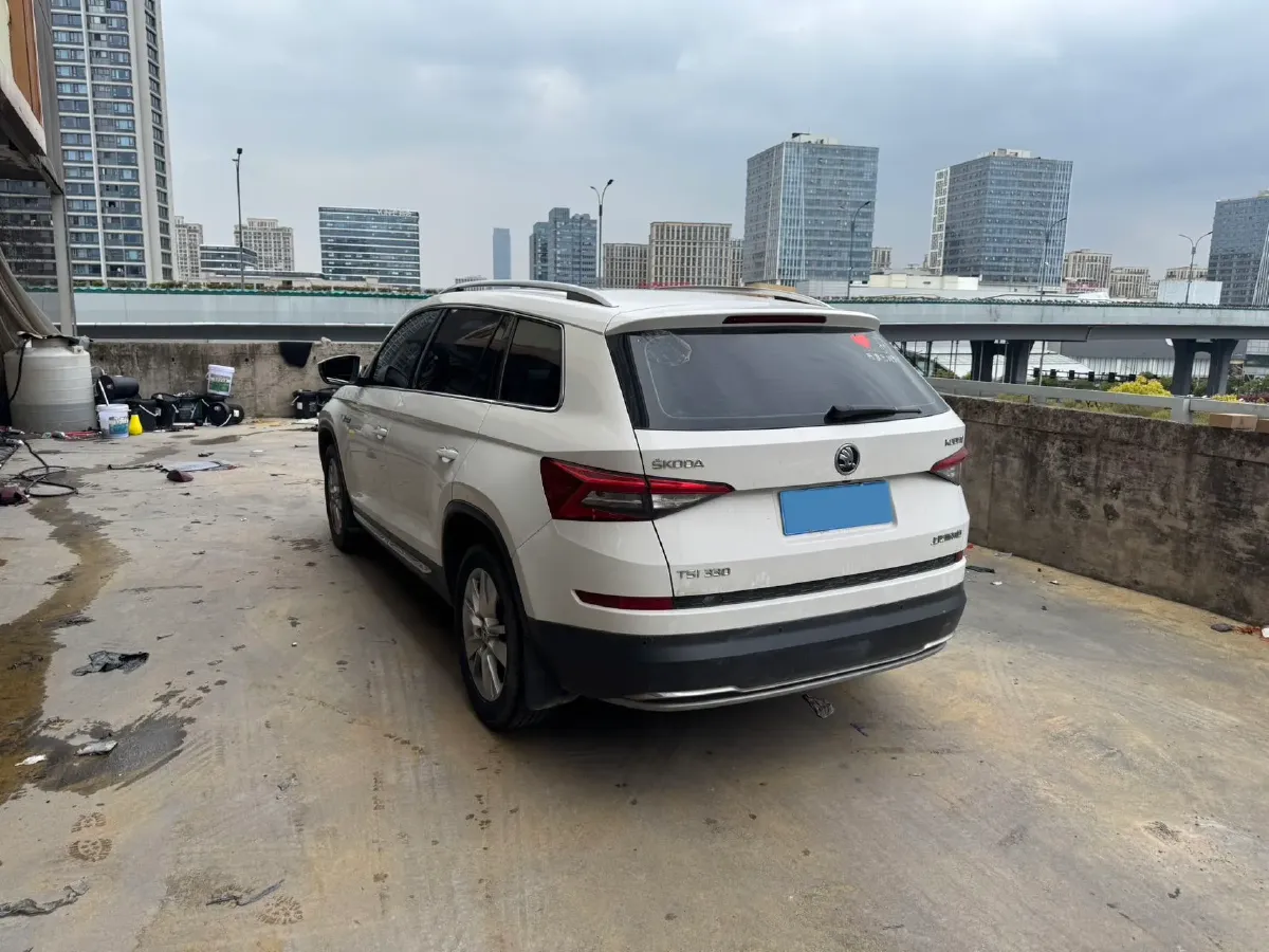 2018 Skoda Kodiak 2.0T 186HP L4 7DCT,autocango,china used car exporter,china ev exporter,chinese used car exporter,chinese used ev exporter