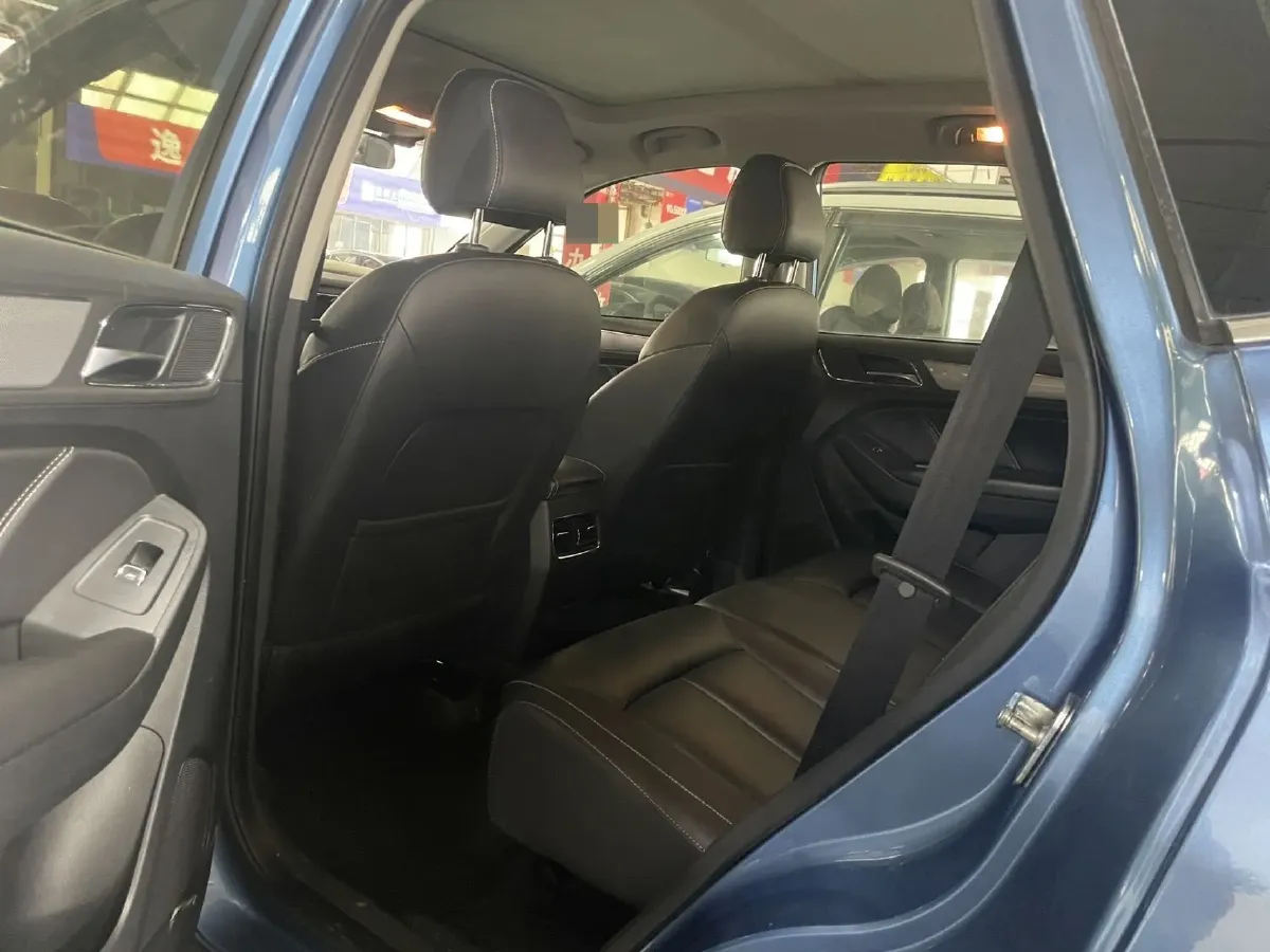 2018 Roewe RX5 1.5T 169HP L4 6MT,autocango,china used car exporter,china ev exporter,chinese used car exporter,chinese used ev exporter