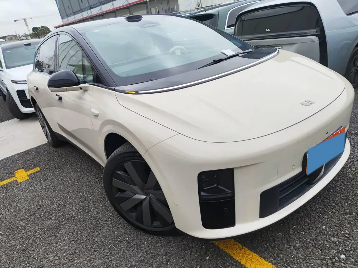 2025 Li i6 BEV,autocango,china used car exporter,china ev exporter,chinese used car exporter,chinese used ev exporter