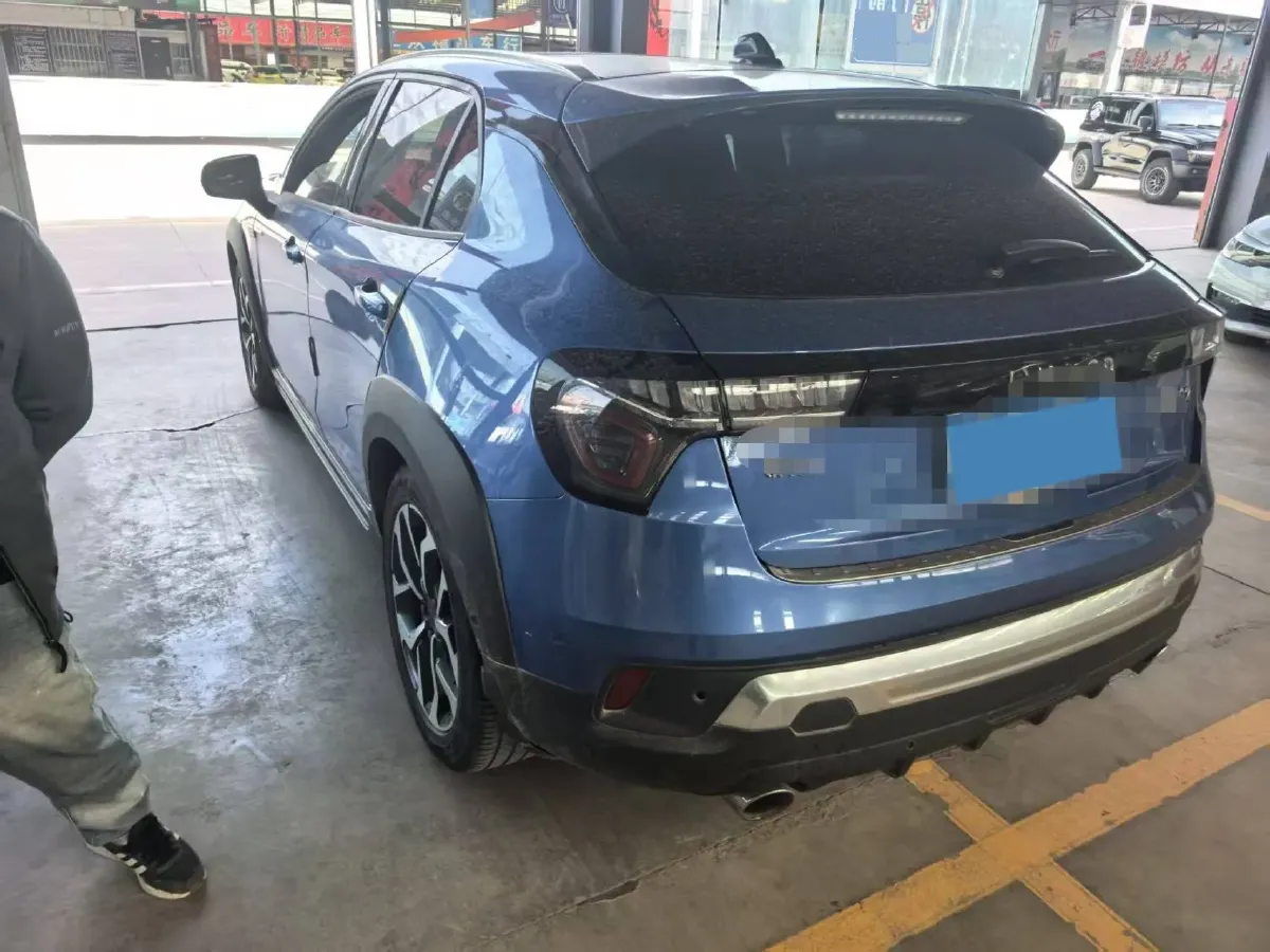 2018 Toyota C-HR 2.0L 171HP L4 CVT,autocango,china used car exporter,china ev exporter,chinese used car exporter,chinese used ev exporter