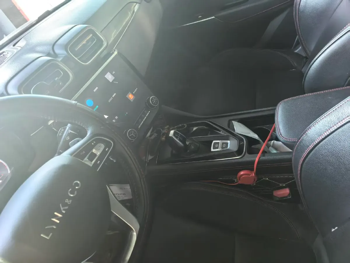 2018 Toyota C-HR 2.0L 171HP L4 CVT,autocango,china used car exporter,china ev exporter,chinese used car exporter,chinese used ev exporter