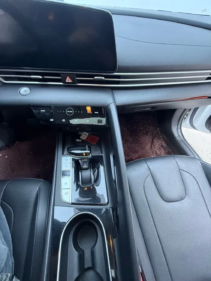 2021 Hyundai Elantra 1.5L 115HP L4 CVT,autocango,china used car exporter,china ev exporter,chinese used car exporter,chinese used ev exporter