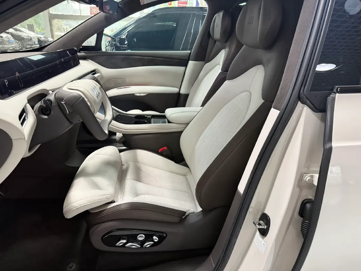 2023 IM LS7 BEV 100KWH,autocango,china used car exporter,china ev exporter,chinese used car exporter,chinese used ev exporter