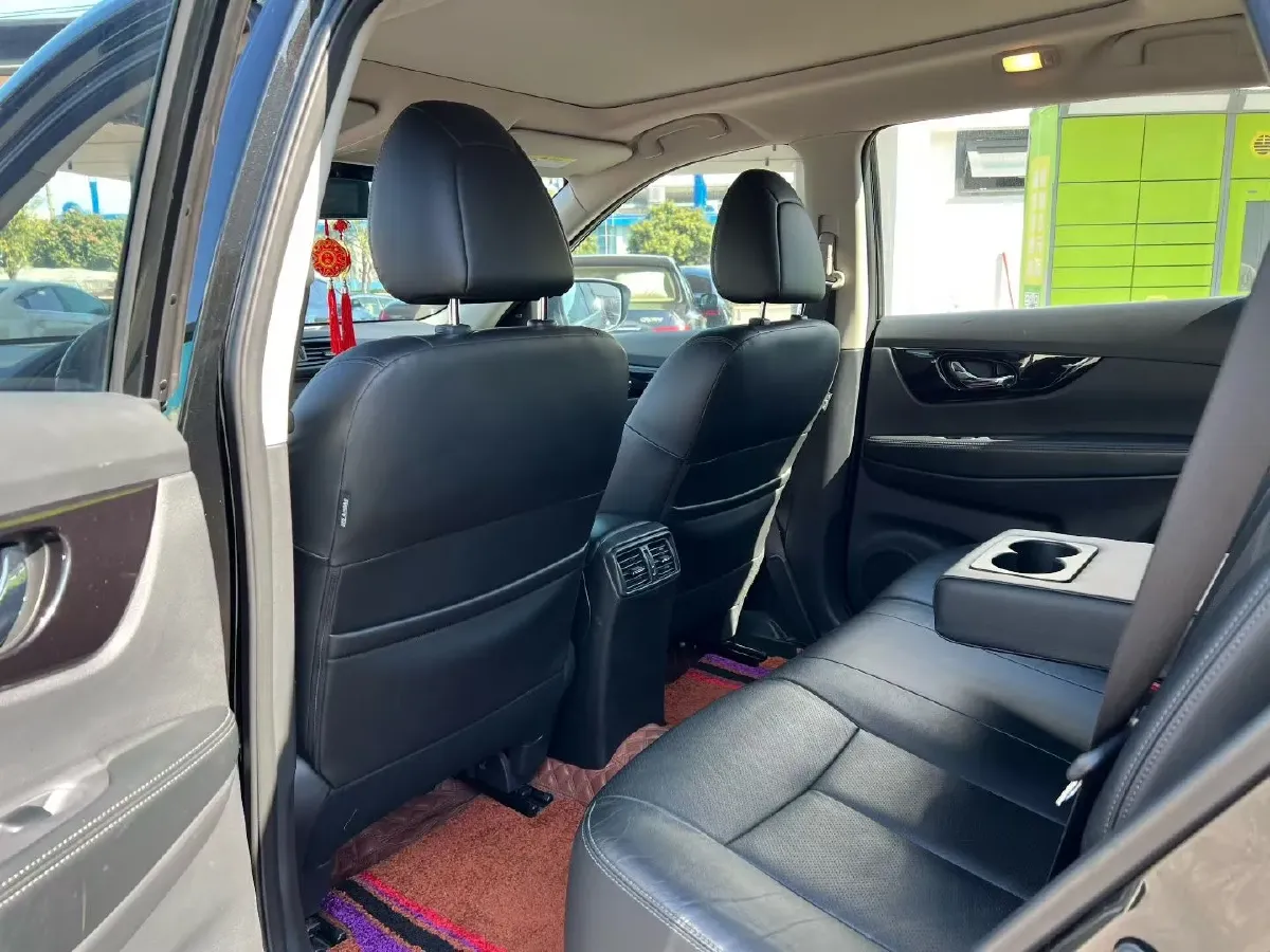 2019 Nissan X-Trail 2.0L 154HP L4 CVT,autocango,china used car exporter,china ev exporter,chinese used car exporter,chinese used ev exporter