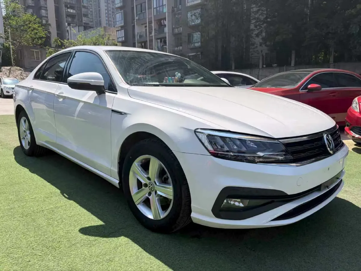 2019 Volkswagen T-Cross 1.4T 150HP L4 7DCT,autocango,china used car exporter,china ev exporter,chinese used car exporter,chinese used ev exporter