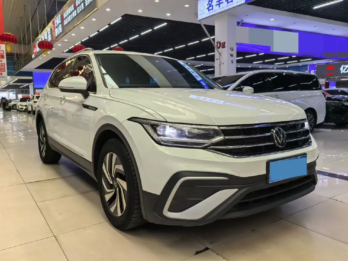 2023 Volkswagen Tiguan L 1.5T 160HP L4 7DCT,autocango,china used car exporter,china ev exporter,chinese used car exporter,chinese used ev exporter
