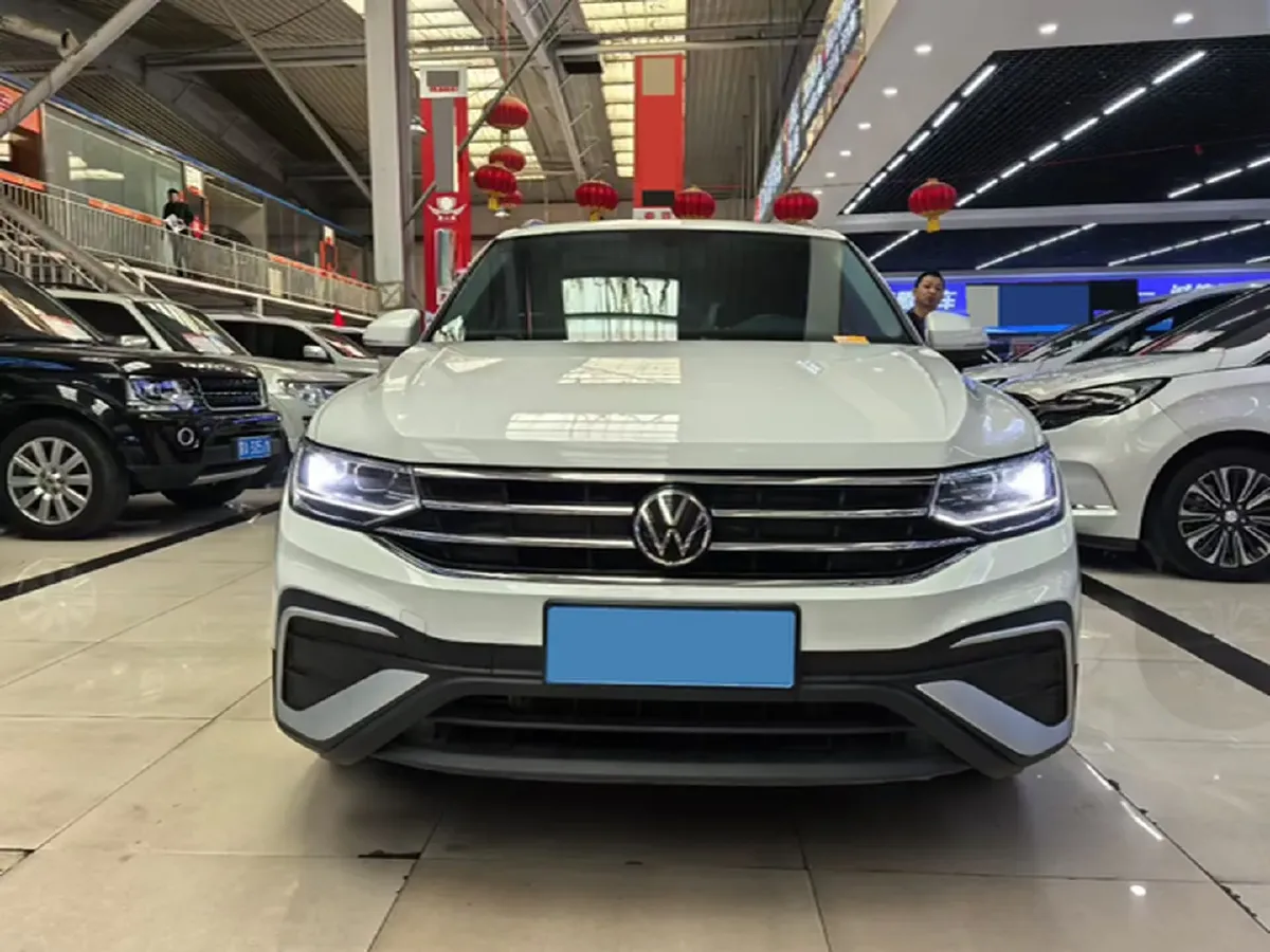 2023 Volkswagen Tiguan L 1.5T 160HP L4 7DCT,autocango,china used car exporter,china ev exporter,chinese used car exporter,chinese used ev exporter