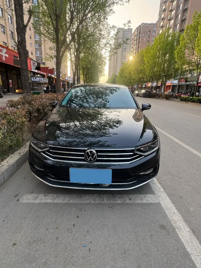 2023 Volkswagen Magotan 2.0T 186HP L4 7DCT,autocango,china used car exporter,china ev exporter,chinese used car exporter,chinese used ev exporter