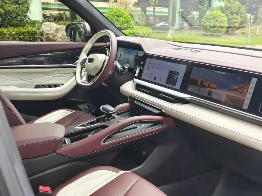 2021 Geely Monjaro 2.0T 218HP L4 7DCT,autocango,china used car exporter,china ev exporter,chinese used car exporter,chinese used ev exporter