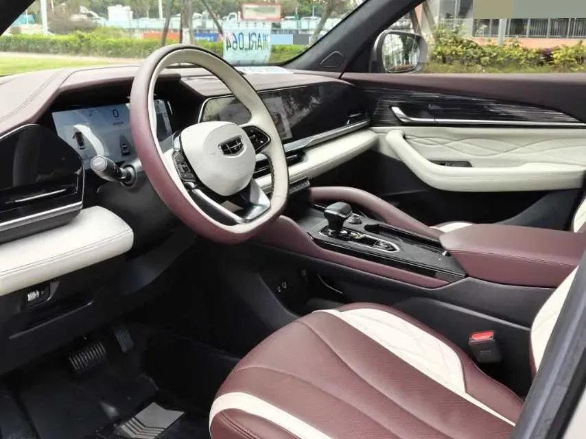 2021 Geely Monjaro 2.0T 218HP L4 7DCT,autocango,china used car exporter,china ev exporter,chinese used car exporter,chinese used ev exporter