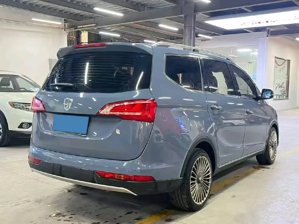 2017 BaoJun 730 1.5T 150HP L4 6DCT,autocango,china used car exporter,china ev exporter,chinese used car exporter,chinese used ev exporter