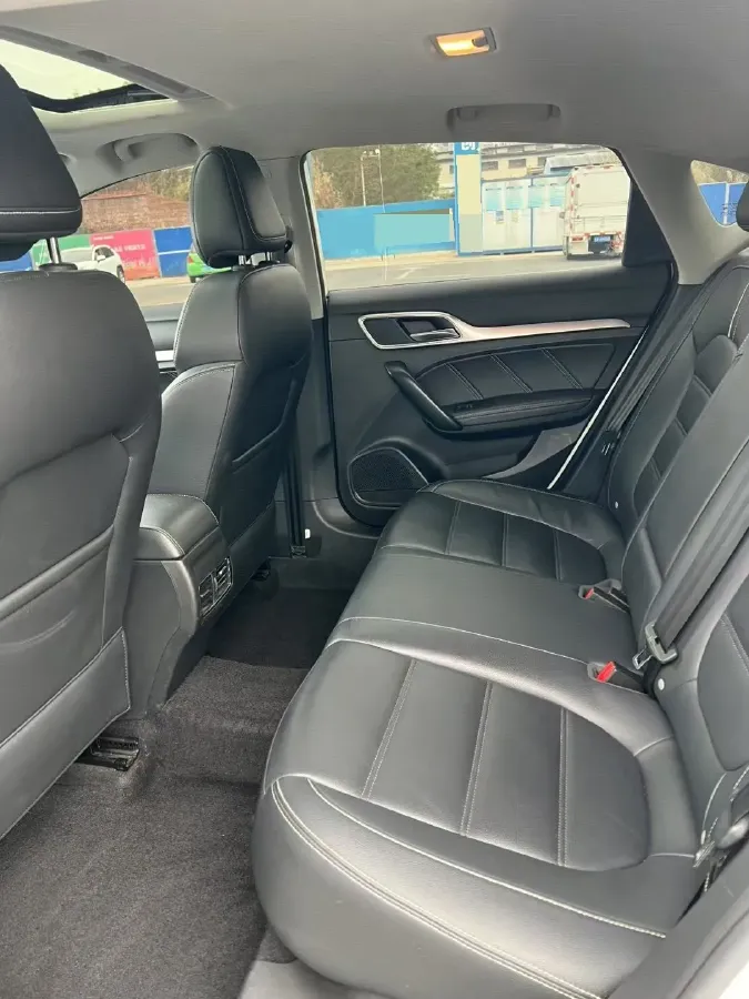 2019 MAXUS D60 1.5T 169HP L4 7DCT,autocango,china used car exporter,china ev exporter,chinese used car exporter,chinese used ev exporter