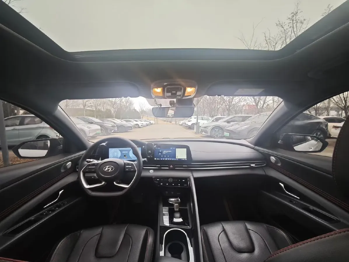 2022 Hyundai Elantra 1.5L 115HP L4 CVT,autocango,china used car exporter,china ev exporter,chinese used car exporter,chinese used ev exporter