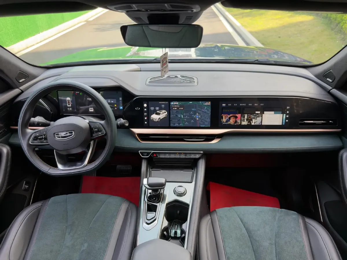 2021 Geely Monjaro 2.0T 218HP L4 7DCT,autocango,china used car exporter,china ev exporter,chinese used car exporter,chinese used ev exporter