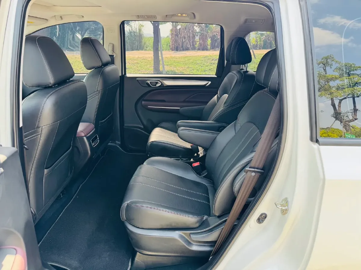 2023 GAC Trumpchi M6 1.5T 177HP L4 7DCT,autocango,china used car exporter,china ev exporter,chinese used car exporter,chinese used ev exporter