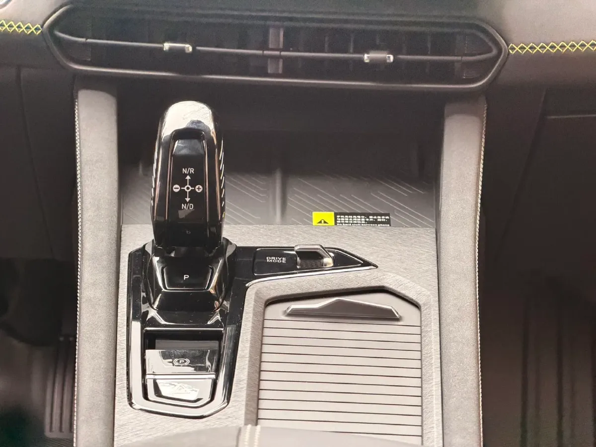 2023 LYNK&CO 03 2.0T 254HP L4 7DCT,autocango,china used car exporter,china ev exporter,chinese used car exporter,chinese used ev exporter