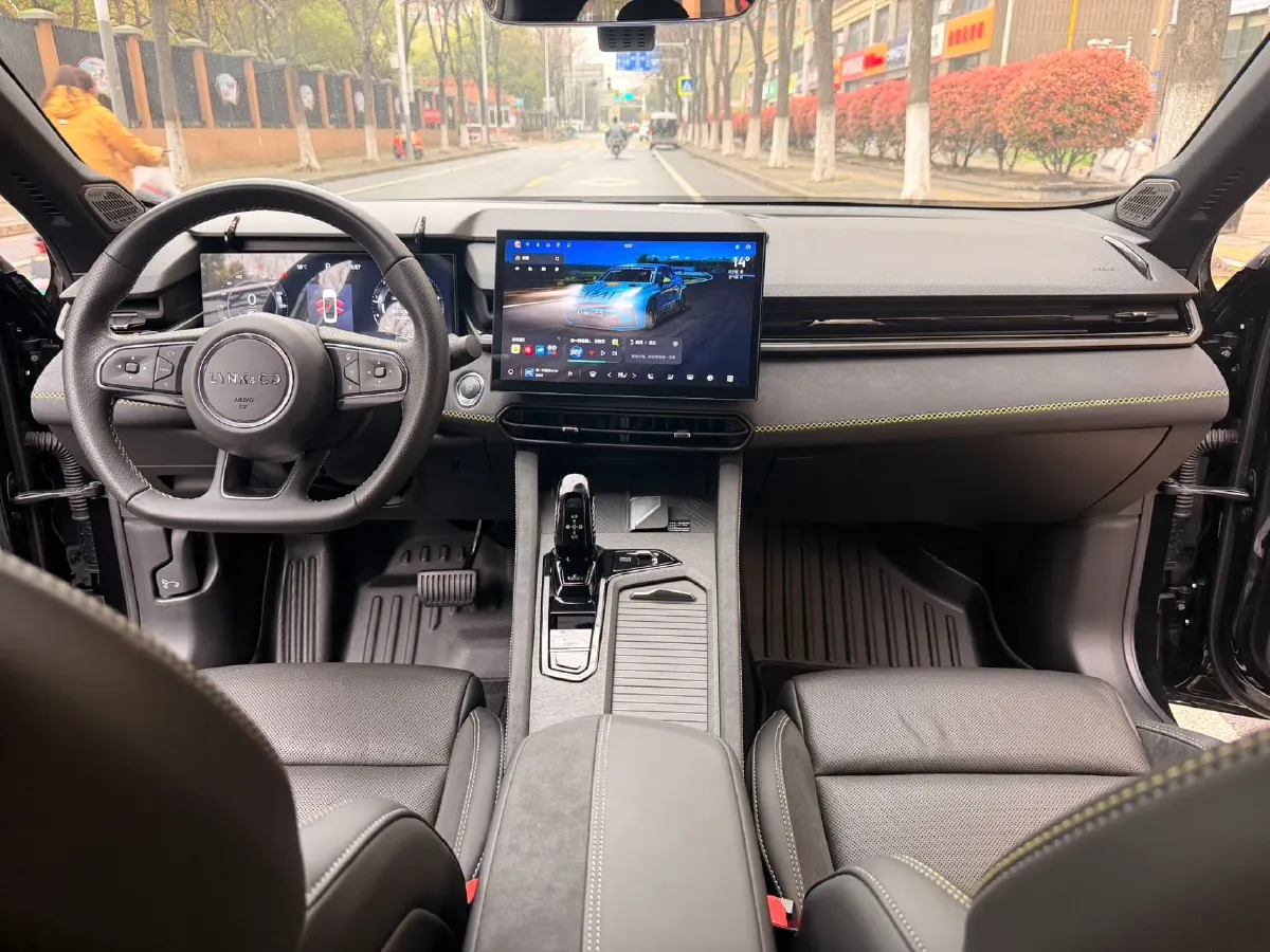 2023 LYNK&CO 03 2.0T 254HP L4 7DCT,autocango,china used car exporter,china ev exporter,chinese used car exporter,chinese used ev exporter