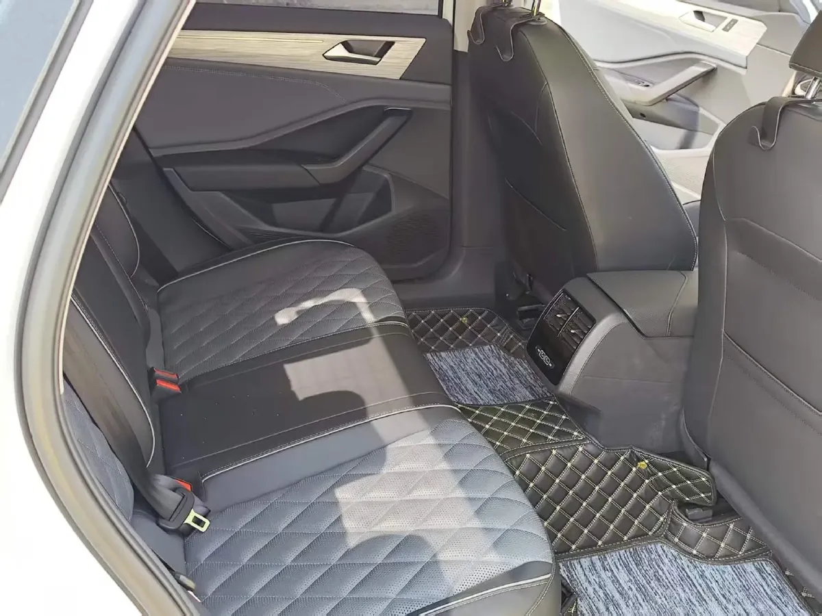 2024 Volkswagen Sagitar 1.5T 160HP L4 7DCT,autocango,china used car exporter,china ev exporter,chinese used car exporter,chinese used ev exporter