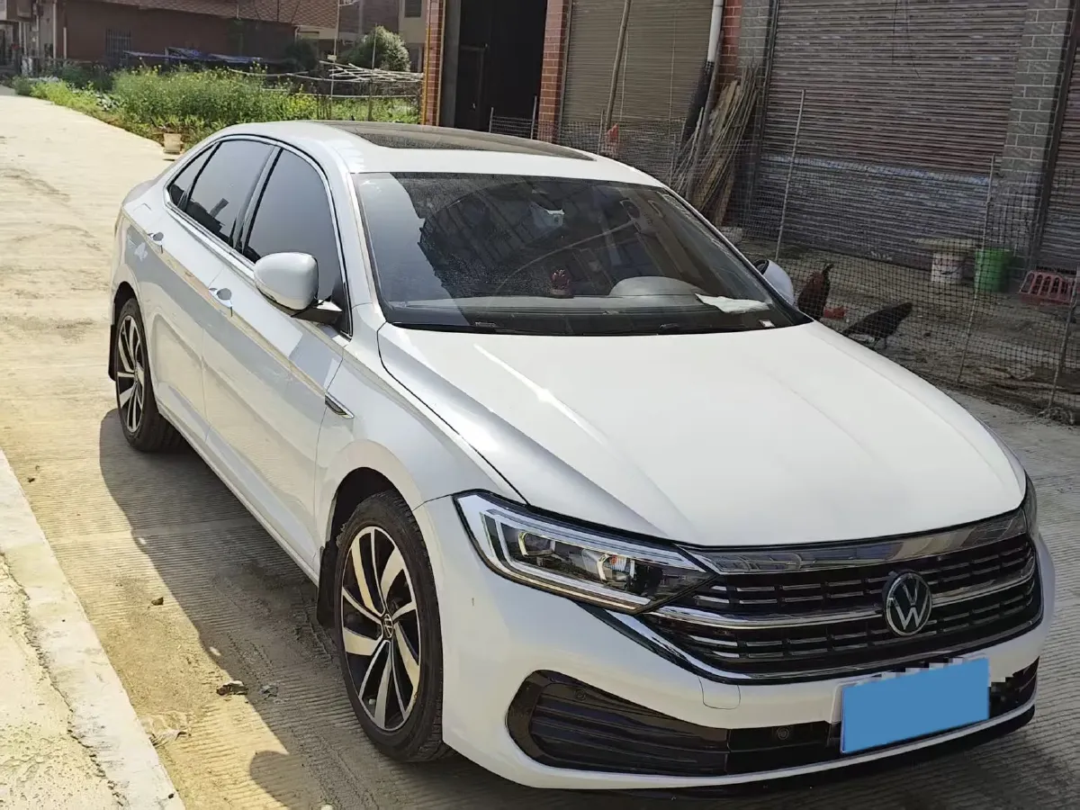 2024 Volkswagen Sagitar 1.5T 160HP L4 7DCT,autocango,china used car exporter,china ev exporter,chinese used car exporter,chinese used ev exporter