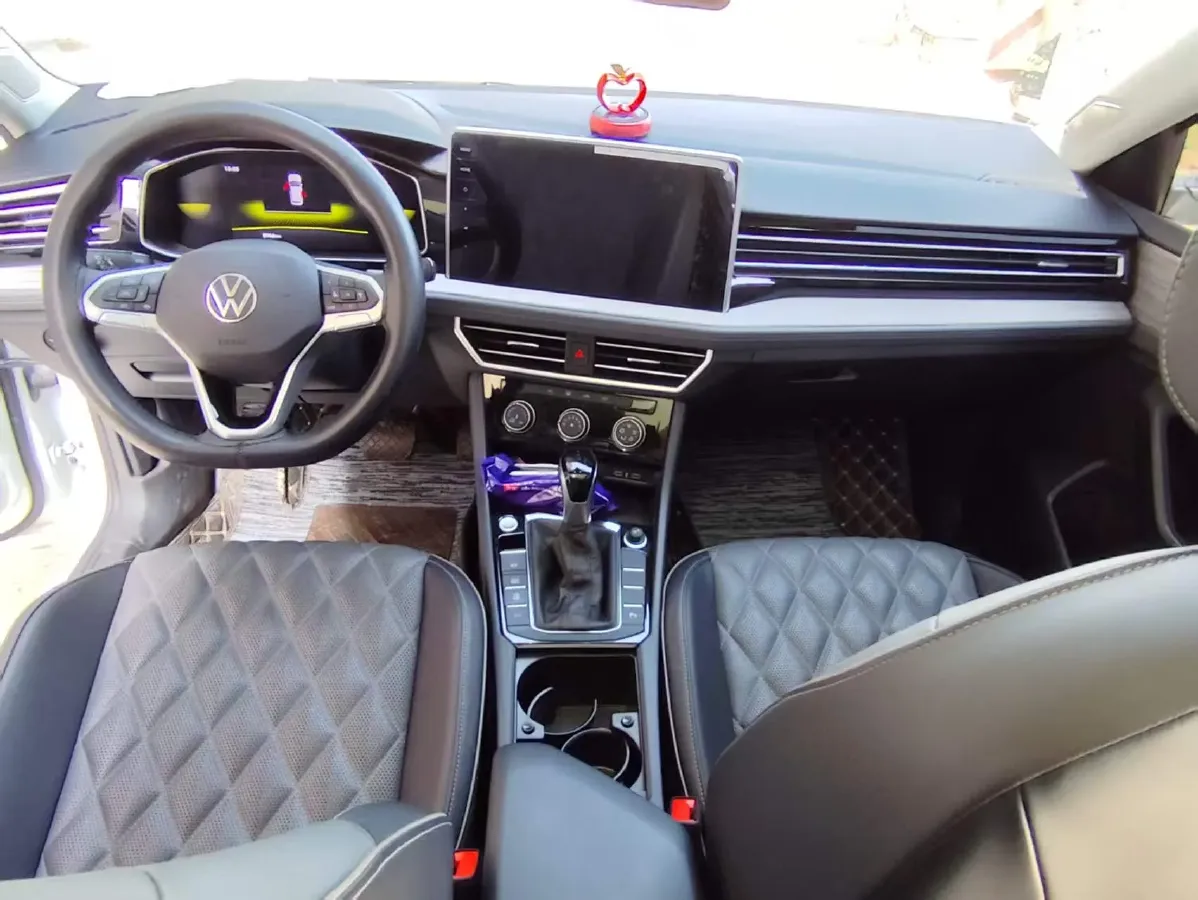 2024 Volkswagen Sagitar 1.5T 160HP L4 7DCT,autocango,china used car exporter,china ev exporter,chinese used car exporter,chinese used ev exporter