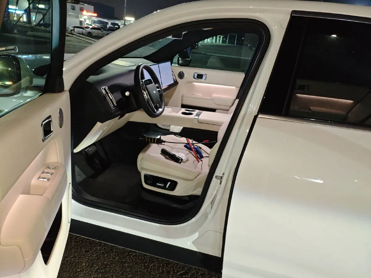 2025 Li L7 Range Extended 154HP REEV,autocango,china used car exporter,china ev exporter,chinese used car exporter,chinese used ev exporter