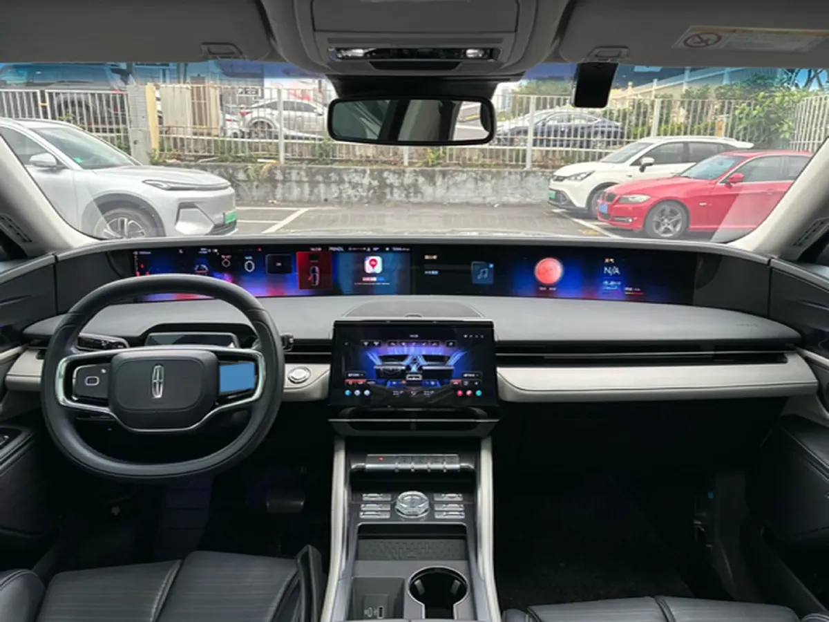 2023 Lincoln Nautilus 2.0T 261HP L4 8AT,autocango,china used car exporter,china ev exporter,chinese used car exporter,chinese used ev exporter