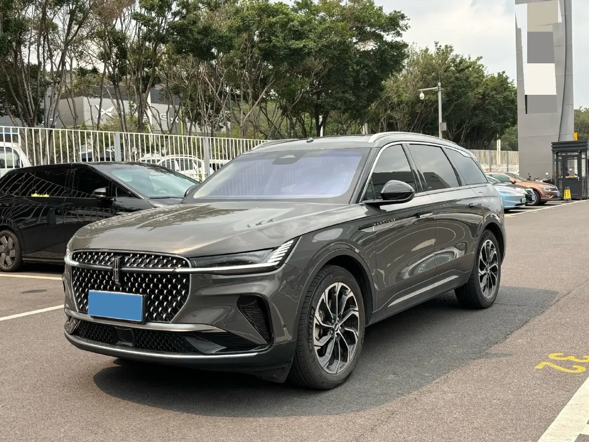 2023 Lincoln Nautilus 2.0T 261HP L4 8AT,autocango,china used car exporter,china ev exporter,chinese used car exporter,chinese used ev exporter