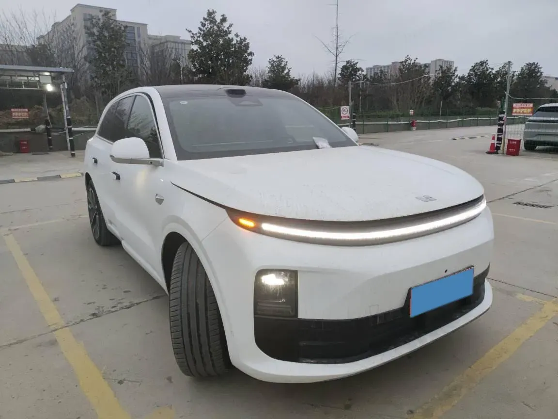2025 Li L6 Range Extended 154HP L4 REEV,autocango,china used car exporter,china ev exporter,chinese used car exporter,chinese used ev exporter