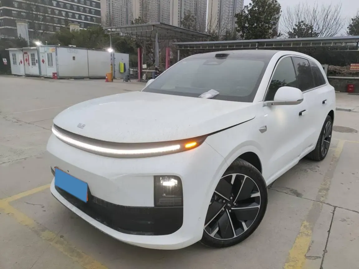 2025 Li L6 Range Extended 154HP L4 REEV,autocango,china used car exporter,china ev exporter,chinese used car exporter,chinese used ev exporter