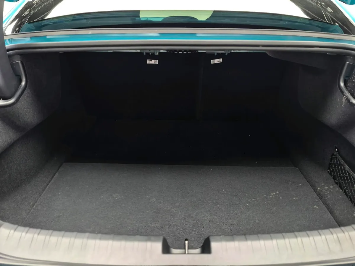 2024 MI SU7 BEV 73.6KWH,autocango,china used car exporter,china ev exporter,chinese used car exporter,chinese used ev exporter