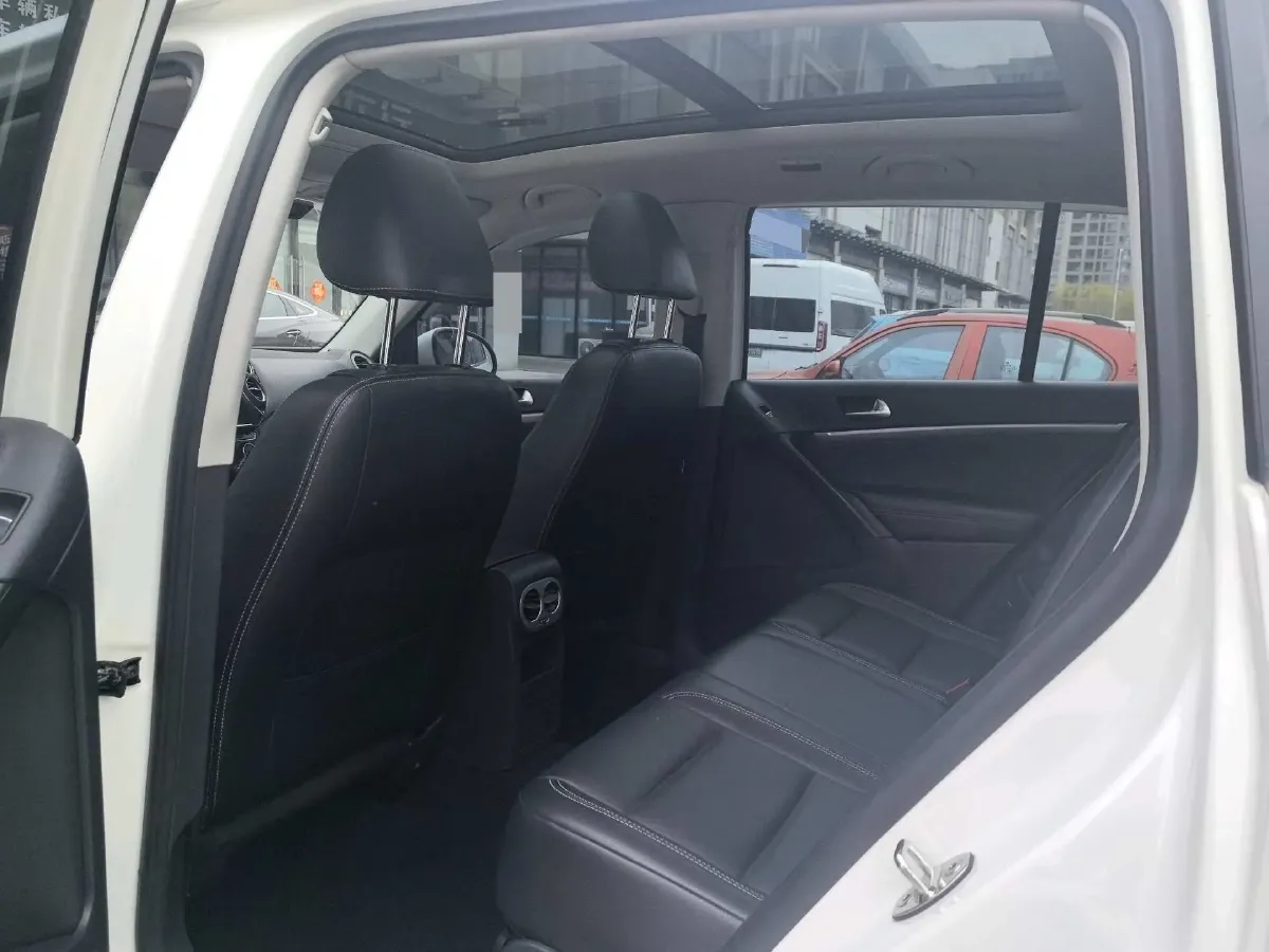 2016 Buick Larcosse 1.5T 170HP L4 7DCT,autocango,china used car exporter,china ev exporter,chinese used car exporter,chinese used ev exporter