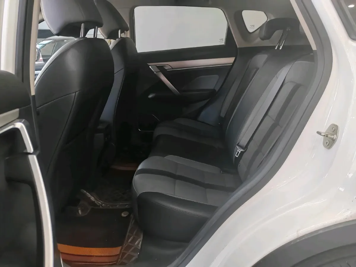 2023 Geely Coolray 1.5T 181HP L4 7DCT,autocango,china used car exporter,china ev exporter,chinese used car exporter,chinese used ev exporter