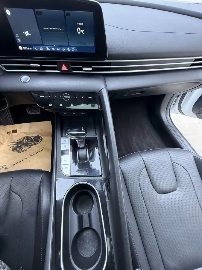 2021 Hyundai Elantra 1.5L 115HP L4 CVT,autocango,china used car exporter,china ev exporter,chinese used car exporter,chinese used ev exporter