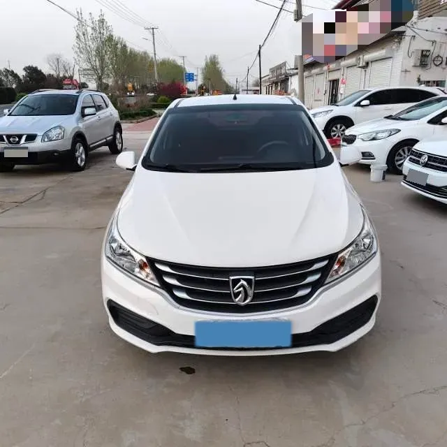 2020 BaoJun 310 1.2L 80HP L4 5MT,autocango,china used car exporter,china ev exporter,chinese used car exporter,chinese used ev exporter