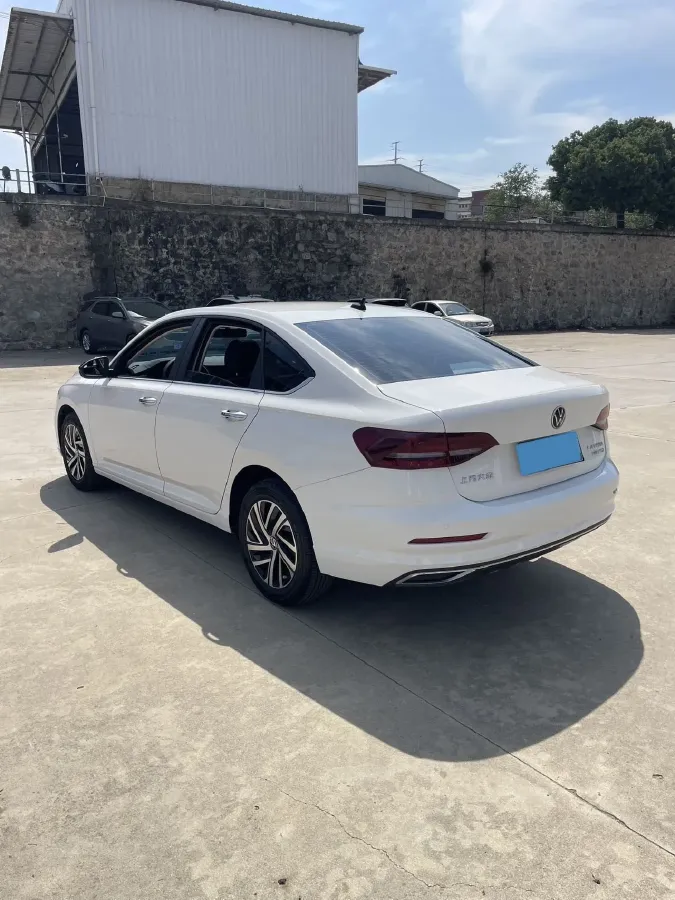 2022 Volkswagen T-Roc 1.4T 150HP L4 7DCT,autocango,china used car exporter,china ev exporter,chinese used car exporter,chinese used ev exporter