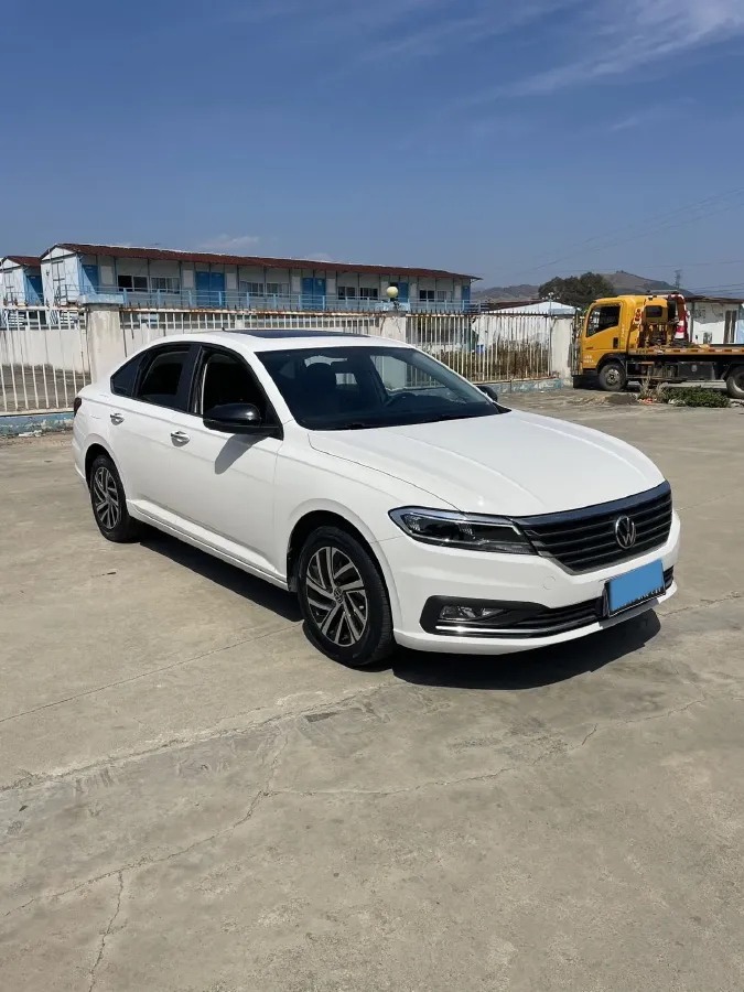 2022 Volkswagen T-Roc 1.4T 150HP L4 7DCT,autocango,china used car exporter,china ev exporter,chinese used car exporter,chinese used ev exporter