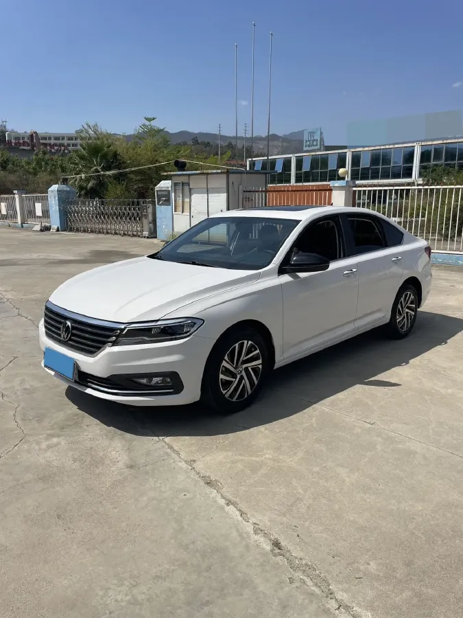 2022 Volkswagen T-Roc 1.4T 150HP L4 7DCT,autocango,china used car exporter,china ev exporter,chinese used car exporter,chinese used ev exporter