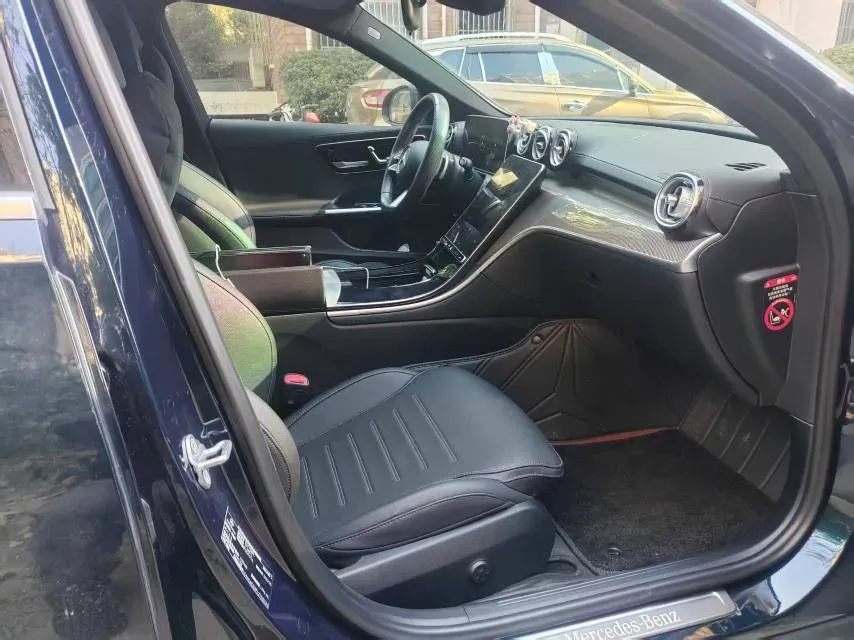 2023 Mercedes-Benz C Class 1.5T 204HP L4 9AT,autocango,china used car exporter,china ev exporter,chinese used car exporter,chinese used ev exporter