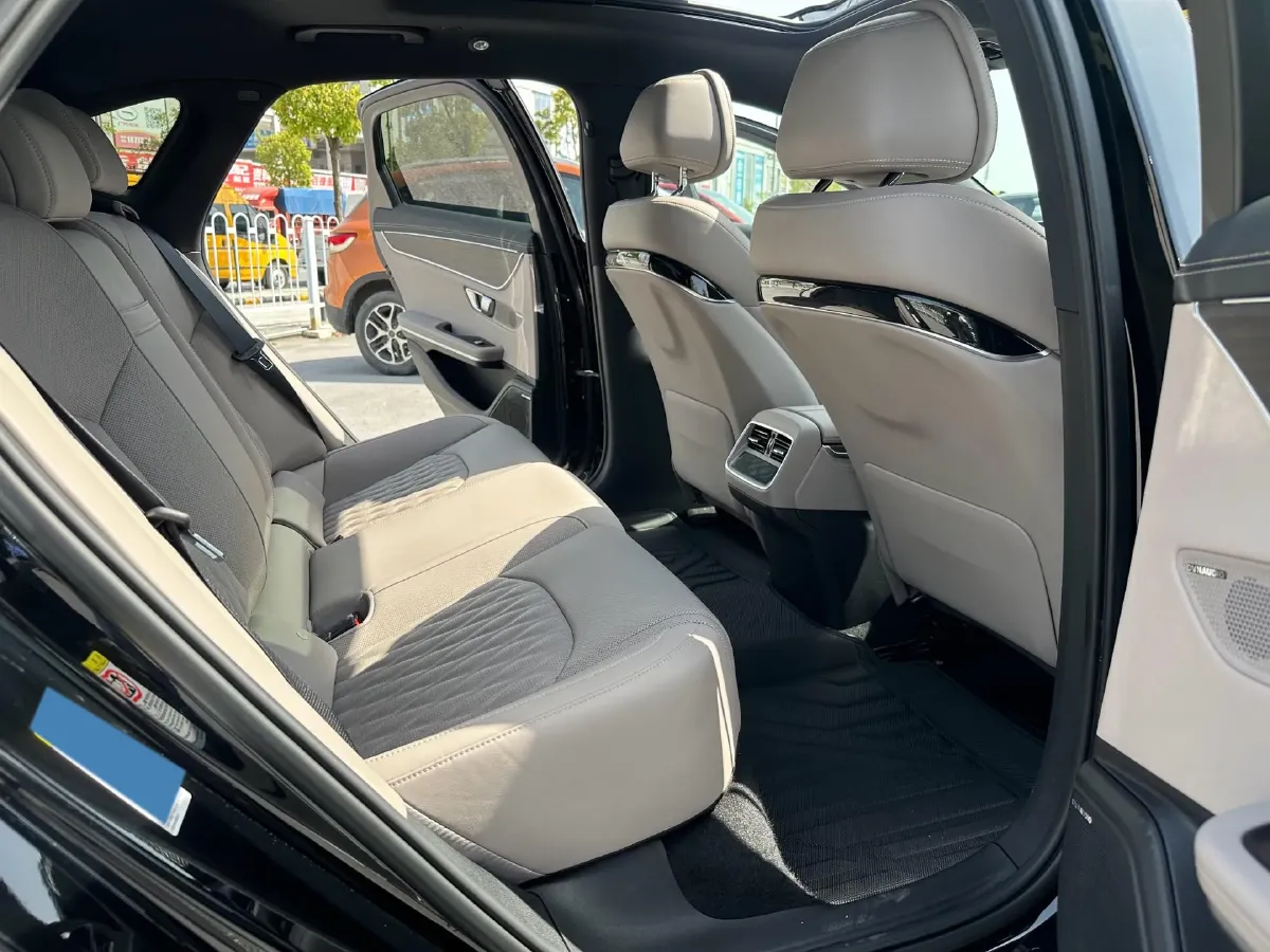 2025 BYD Han 1.5T 156HP L4 E-CVT PHEV,autocango,china used car exporter,china ev exporter,chinese used car exporter,chinese used ev exporter