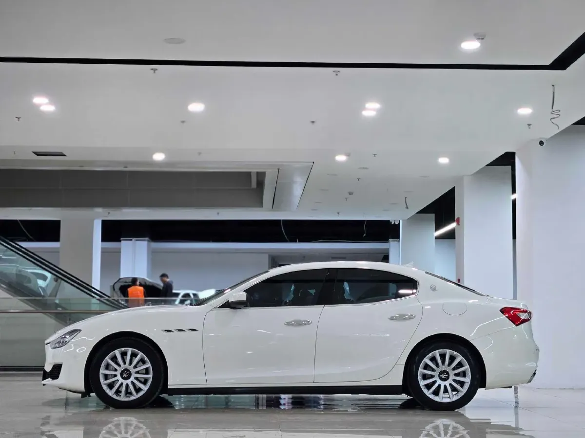 2018 Maserati Ghibli 3.0T 350HP V6 8AT,autocango,china used car exporter,china ev exporter,chinese used car exporter,chinese used ev exporter