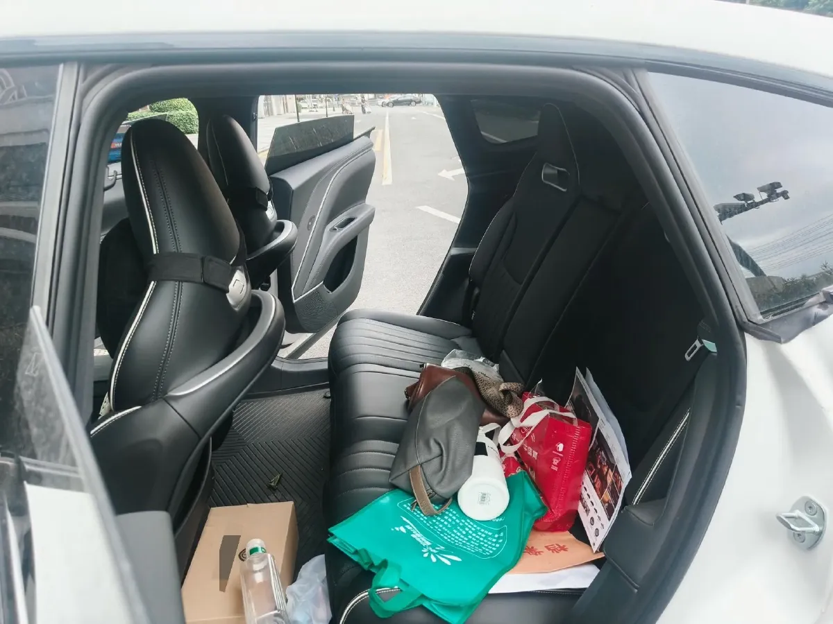 2023 Avatr 11 BEV 90.38KWH,autocango,china used car exporter,china ev exporter,chinese used car exporter,chinese used ev exporter