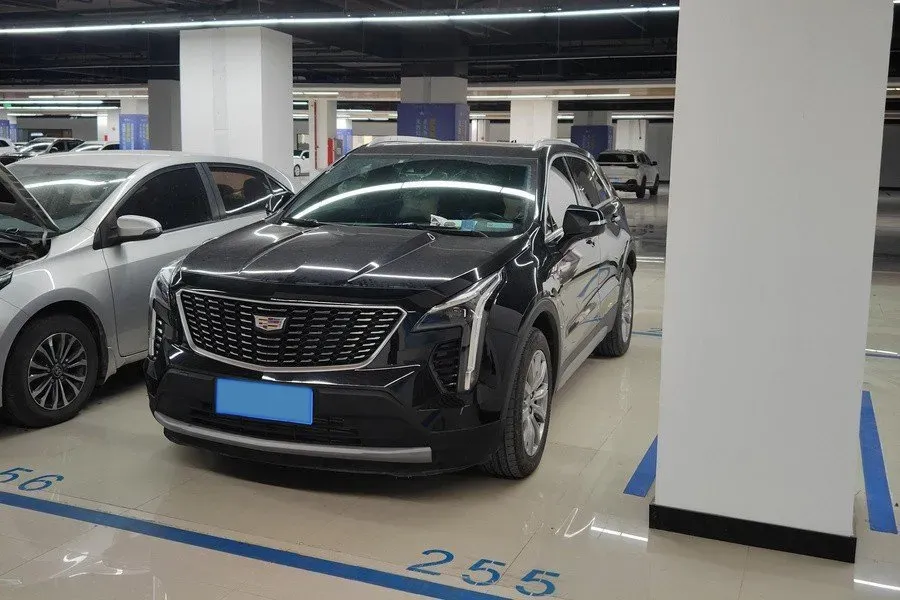 2022 Cadillac XT4 2.0T 237HP L4 9AT,autocango,china used car exporter,china ev exporter,chinese used car exporter,chinese used ev exporter