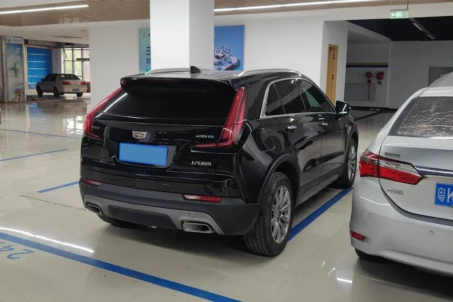 2022 Cadillac XT4 2.0T 237HP L4 9AT,autocango,china used car exporter,china ev exporter,chinese used car exporter,chinese used ev exporter