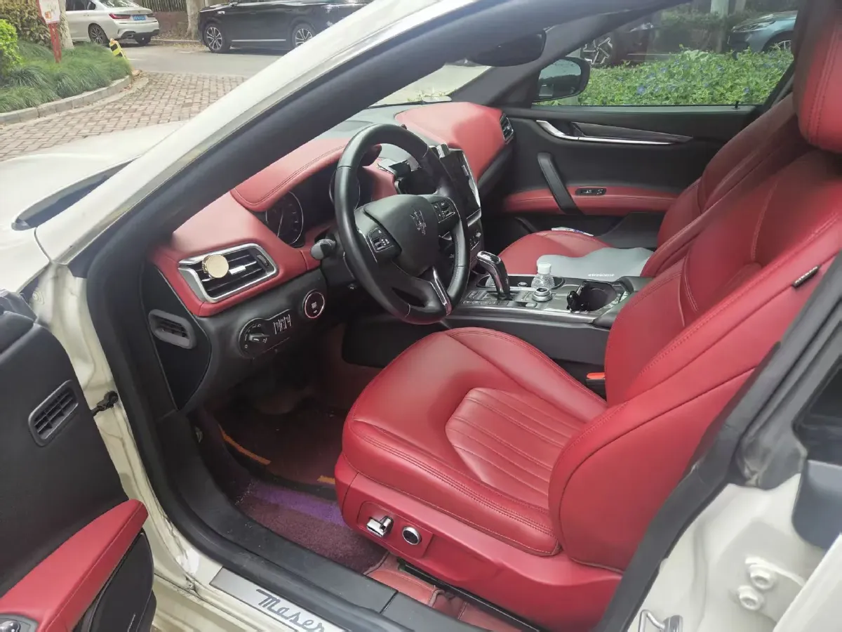 2022 Audi Q7 2.0T 245HP L4 8AT,autocango,china used car exporter,china ev exporter,chinese used car exporter,chinese used ev exporter