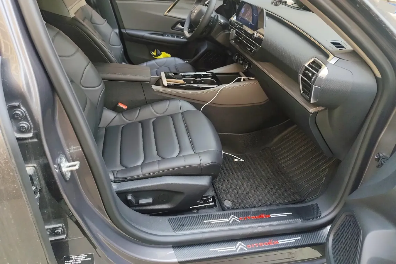 2024 Citroen C5 X 1.6T 175HP L4 8AT,autocango,china used car exporter,china ev exporter,chinese used car exporter,chinese used ev exporter