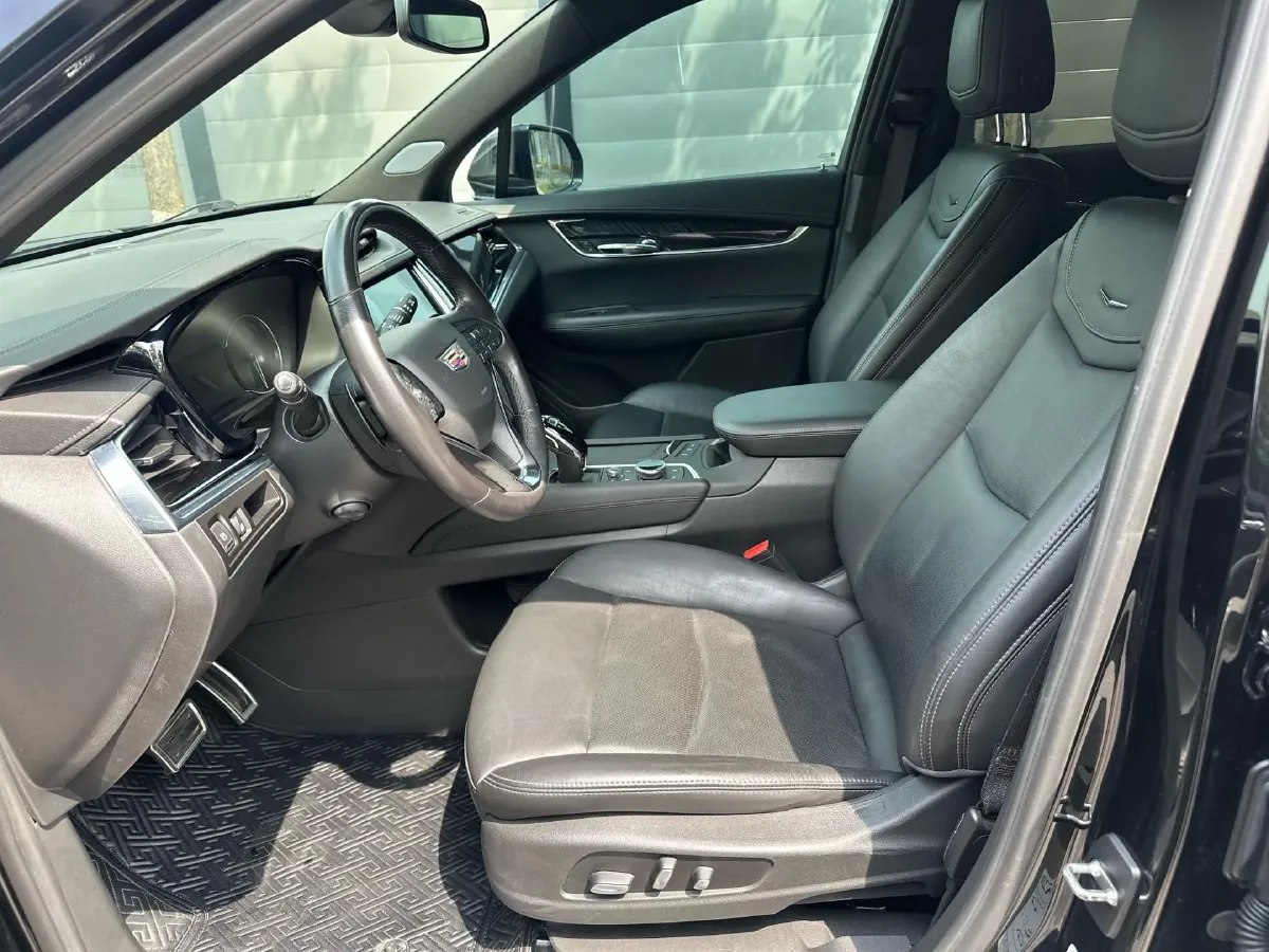 2020 Cadillac XT6 2.0T 237HP L4 9AT,autocango,china used car exporter,china ev exporter,chinese used car exporter,chinese used ev exporter