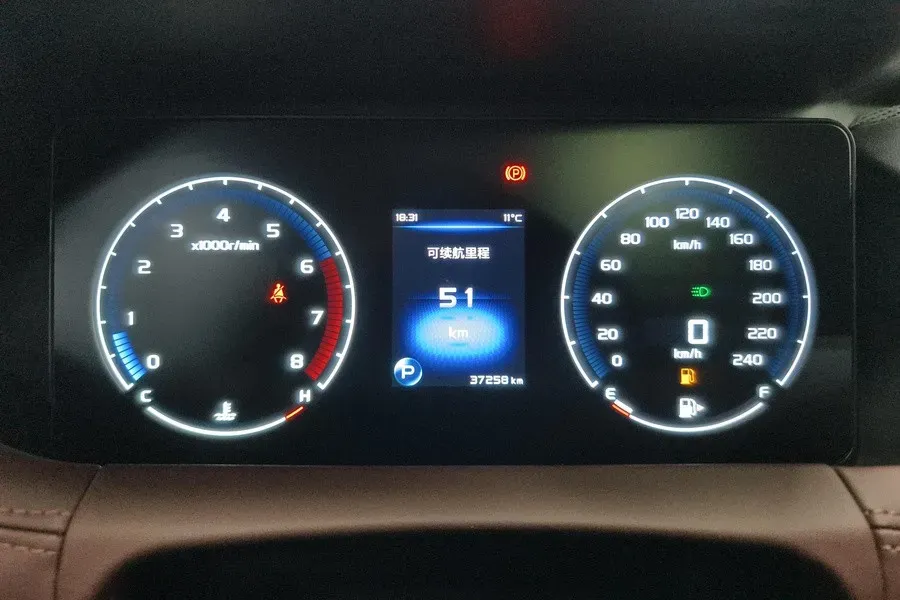 2022 Geely Okavango 1.8T 184HP L4 7DCT,autocango,china used car exporter,china ev exporter,chinese used car exporter,chinese used ev exporter