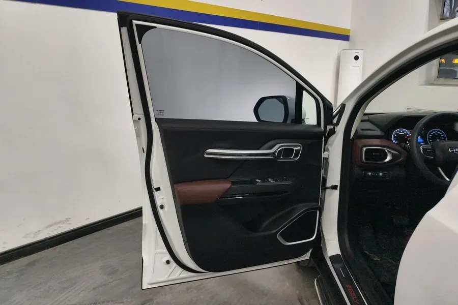 2022 Geely Okavango 1.8T 184HP L4 7DCT,autocango,china used car exporter,china ev exporter,chinese used car exporter,chinese used ev exporter