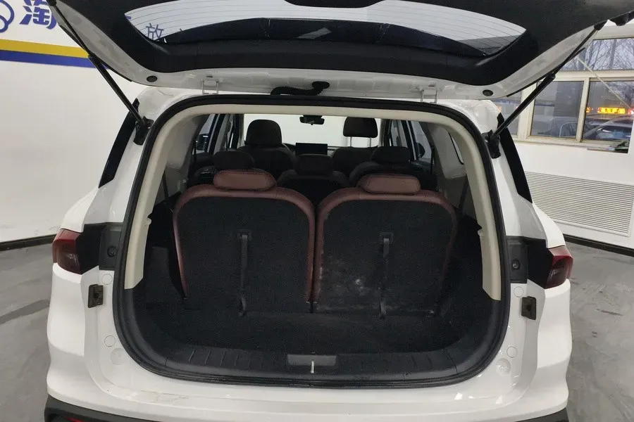 2022 Geely Okavango 1.8T 184HP L4 7DCT,autocango,china used car exporter,china ev exporter,chinese used car exporter,chinese used ev exporter